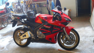 代友出售精神无比04 F5CBR600  33333接刀