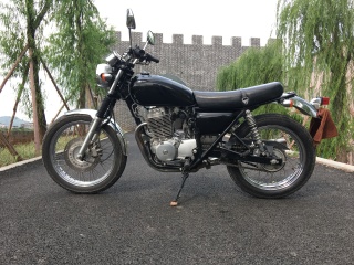 出售本田复古03年CB400SS