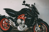 奥古斯塔MV800Rivale