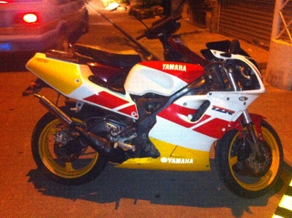 等钱用,8000出售V2一台