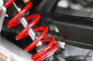 佛山南海代友出售05年CB400