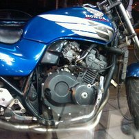 代友 广东佛山南海代友出售蓝宝石250一台 6999小刀