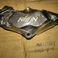 佛山禅城出售NSR250 P4原装前刹车卡钳，成色好