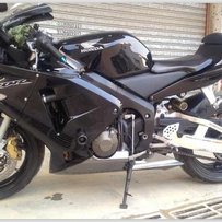 广州代友出售04年CBR600  F5