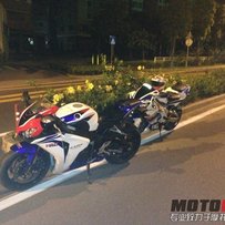 出售一台08CBR1000RR