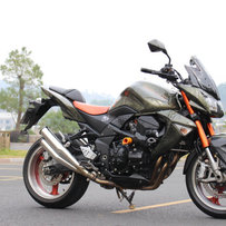 广东揭阳揭西07年川崎Kawasaki，z1000国外手绘版画，改装排气，走了几百公里的轮胎。