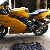 出售一台03年12月纪念版份杜卡迪DS1000