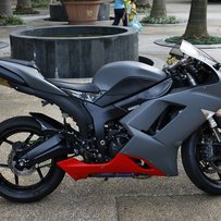 出售赛道基本配置的07KAWASAKI ZX-6R一台（广州地区，带改件）
