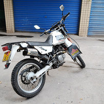 卖铃木小眼 200 CC   5000块