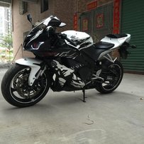 出售最好操控的11年本田cbr600