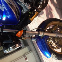 出售01年CB400VTEC1，车子很精神，成色不错，保养很好