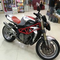 广州增城出售两台极品12年哈雷883，奥古斯塔MV910