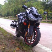 广西梧州出售06川崎ZX-636R或换公升街车