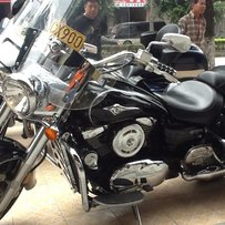 广州群英机车社代友岀火神1600CC