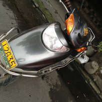 出4台五羊本田踏板车