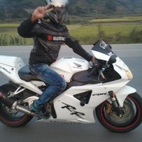 福建龙岩红线机车社出台CBR954