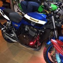 出售02年精神大猪头 zrx1200