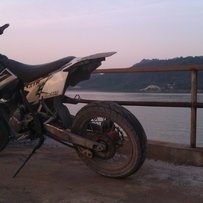 继续努力卖车，，，XTR250滑胎，，，，接受换车