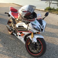 代友出售极品雅马哈07年R6一手**回来。