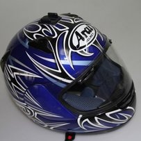 代友卖ARAI头盔一个