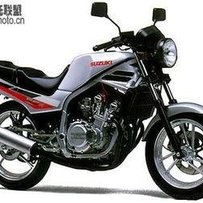 广东鹤山出售铃木四缸GF250复古街车一台