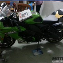 惠州市博罗县园洲镇46000元出售一台有问题的川崎10R。