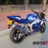 广东潮州市出售01年R1。