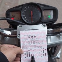 出自用暴力街跑铃木GSR400一部，车车精神价钱公道，支持实地看车验车，欢迎秒杀！