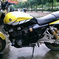 03年 YAMAHA XJR400韶关新净发售。。。。。。。