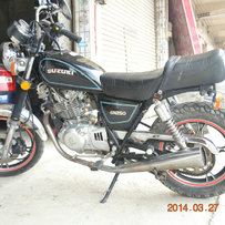 肇庆四会代友卖台铃木GN250。价格5500元。接诚意刀。