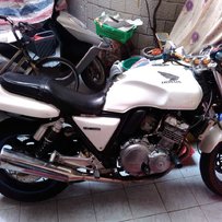 佛山顺德出售珍珠白94CB400 ！