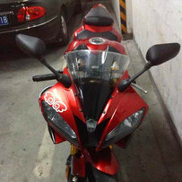 13年卖R6啦.....41000接指甲刀