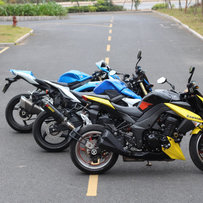 广东揭阳代友出13年Kawasaki川崎z1000特别版，13年Suzuki铃木Gsr750，08年Gsxr600，K8