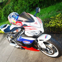 南海九江出售美版cbr1000和B-KING