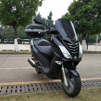 代车友出售今年10月上牌的标志200I