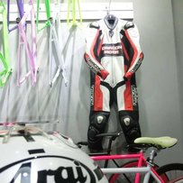 梧州出龙骑士连体、ARAI、CBR1000【价钱谈到你舒服为止】