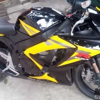 出售 纯水铃木K750 CC 全新外壳