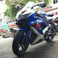 出一手09小r,实在没时间照顾他，找爱车新主人。。。