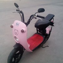 增城新塘代友出售铃木蛋蛋，本田复古CAREN50  两车都正常使用