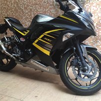 出一台2015款川崎ninja250已上牌