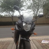 广州番禺区代友出售YAMAHA极品街车10年FZ6R一台