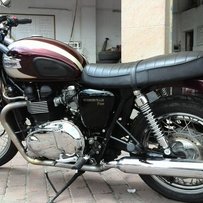 佛山顺德出10款凯旋复古车T100