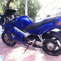 广东梅州23800出售00年本田VFR800