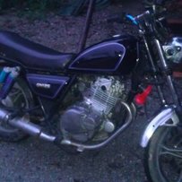 代友出台铃木GN250