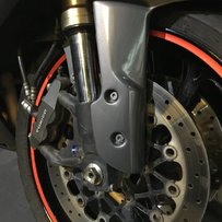 出两部铃木小BK  和K8 小R