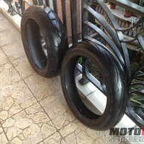 出售F5用的轮胎一对