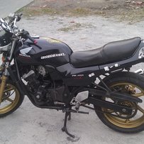 广州增城7000出售一台精神的蓝宝石