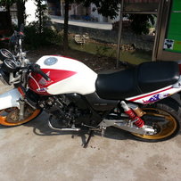 15888卖台跑年会的CB VTEC 400