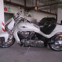 (车已被广东车友接走了 请删除帖子) 08铃木林荫大道M109R