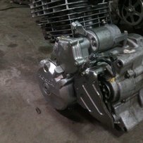 出售本田单缸650发动机,铃木GSX-R750尸体